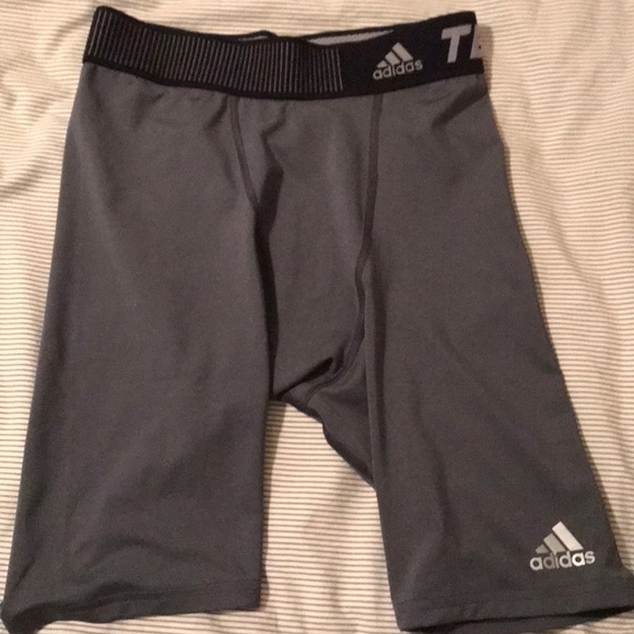 adidas Other - adidas Techfit short